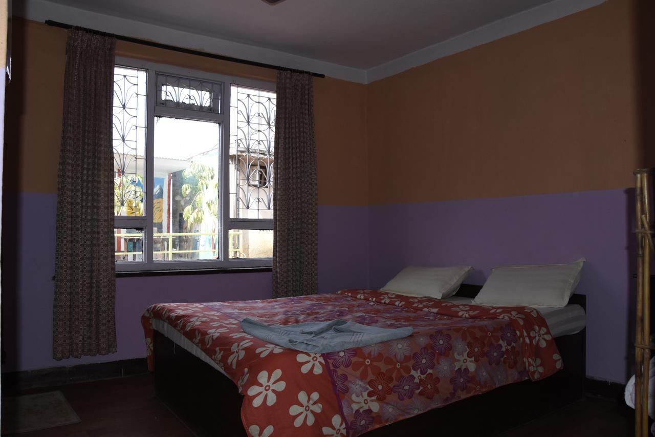 Beehive Hostel Катманду Екстер'єр фото