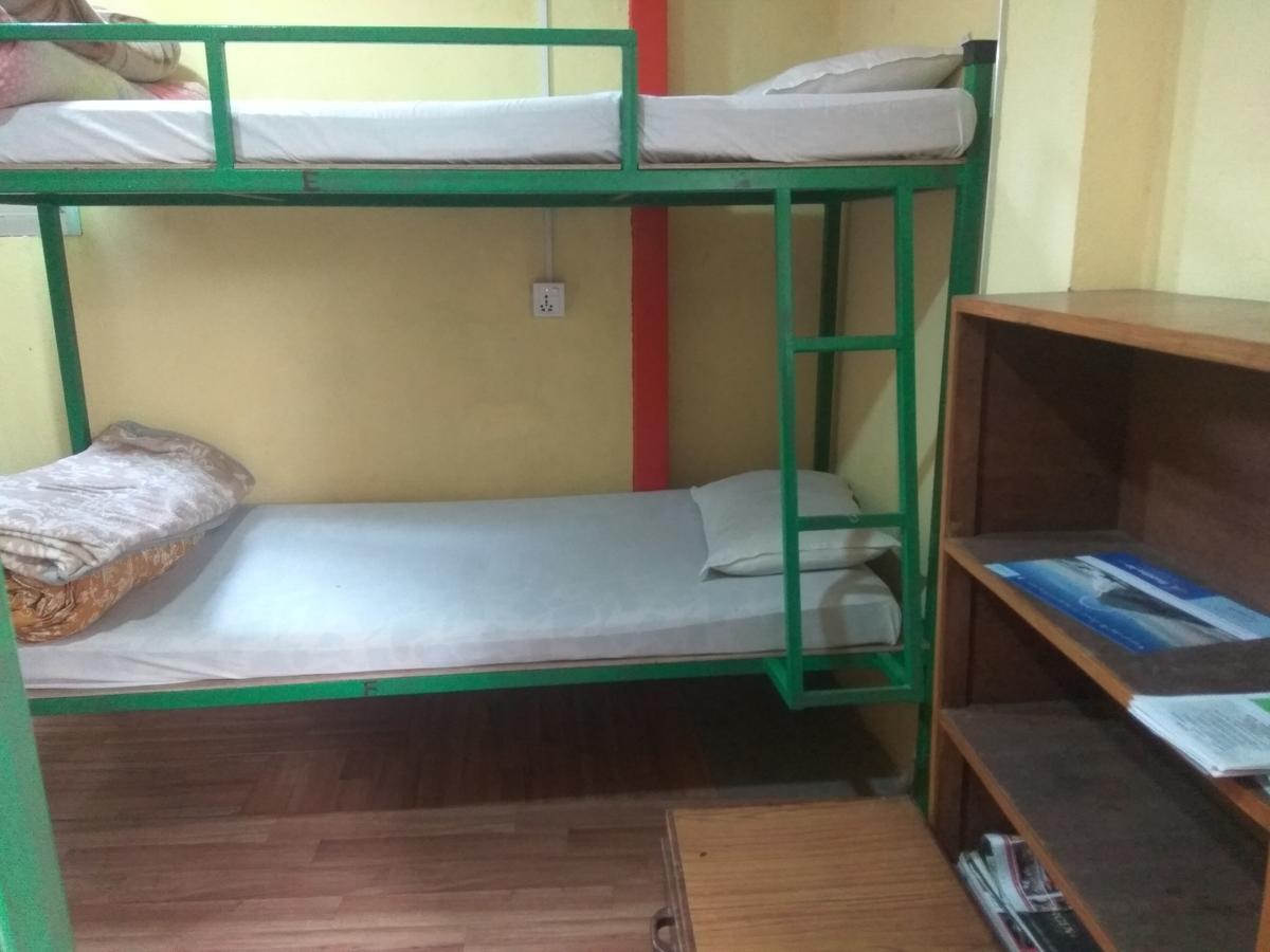 Beehive Hostel Катманду Екстер'єр фото
