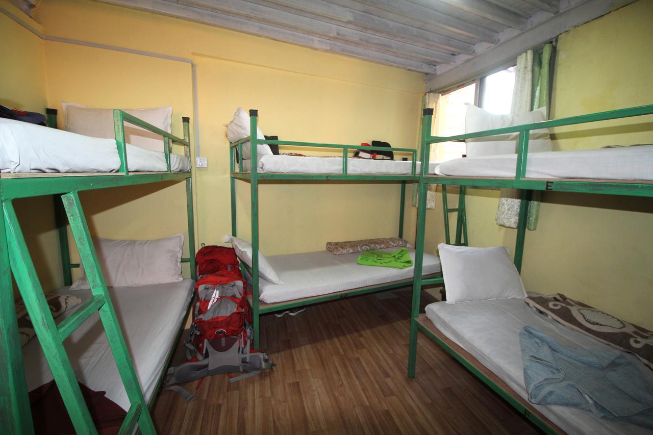 Beehive Hostel Катманду Екстер'єр фото