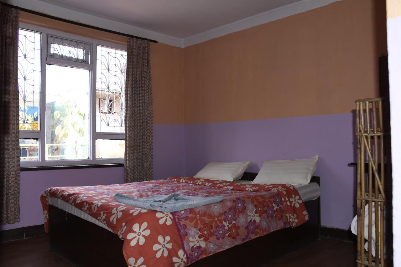 Beehive Hostel Катманду Екстер'єр фото