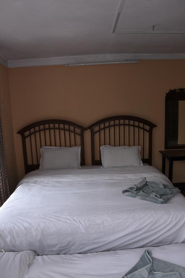 Beehive Hostel Катманду Екстер'єр фото