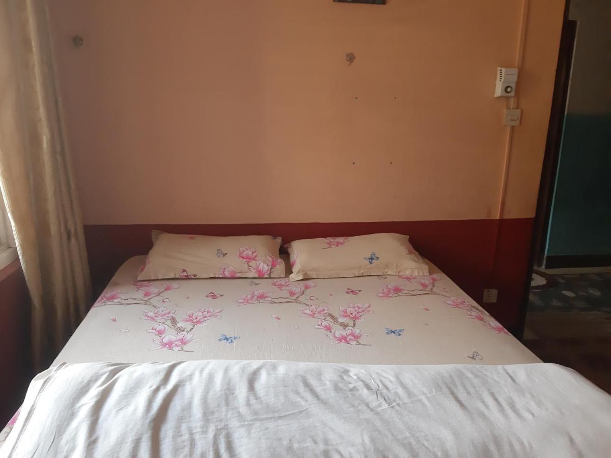Beehive Hostel Катманду Екстер'єр фото