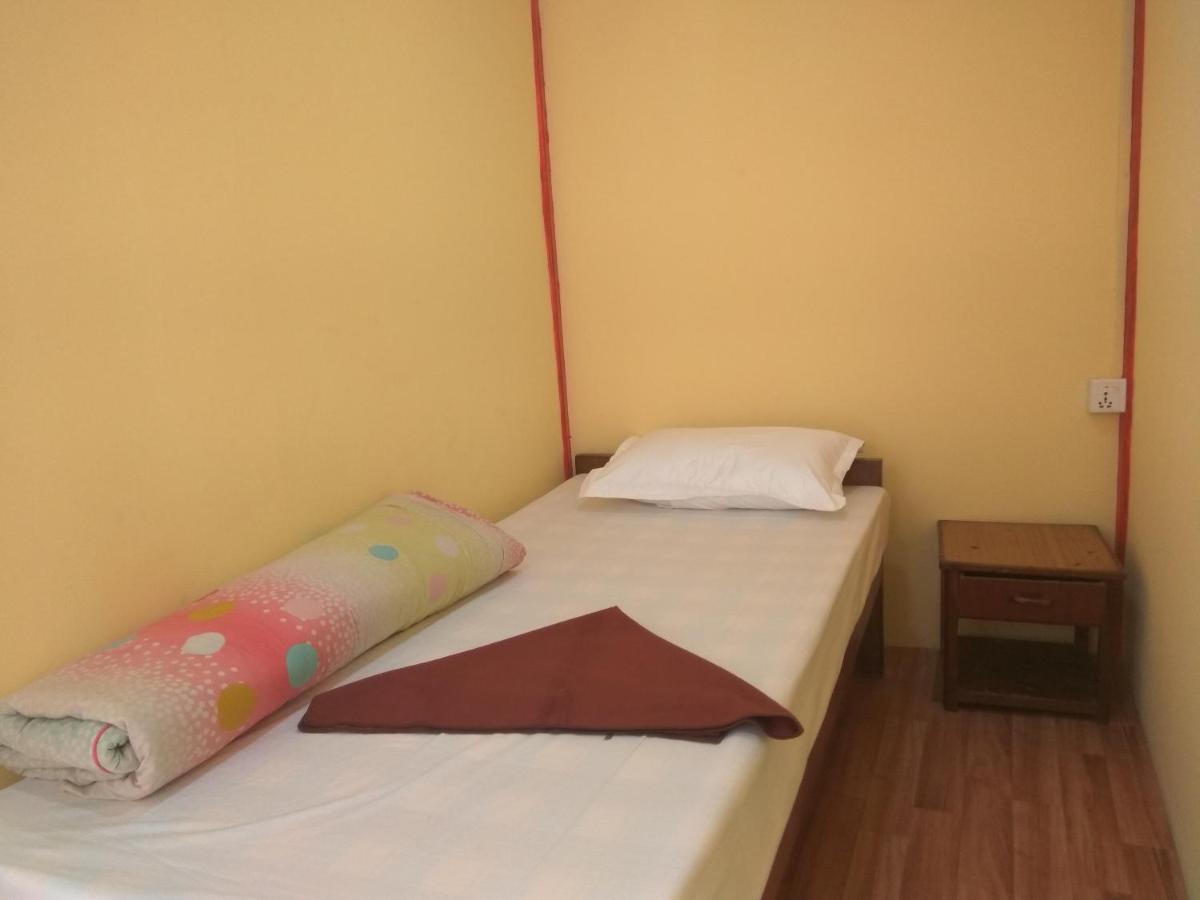 Beehive Hostel Катманду Екстер'єр фото